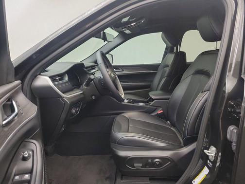 2024 Jeep Grand Cherokee 4xe Anniversary Edition