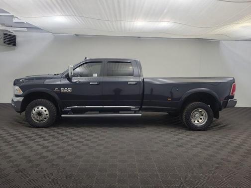 2017 RAM 3500 Limited Crew Cab 4x4 8' Box