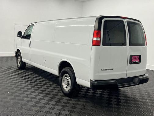 2020 Chevrolet Express 2500 RWD 2500 Extended Wheelbase WT