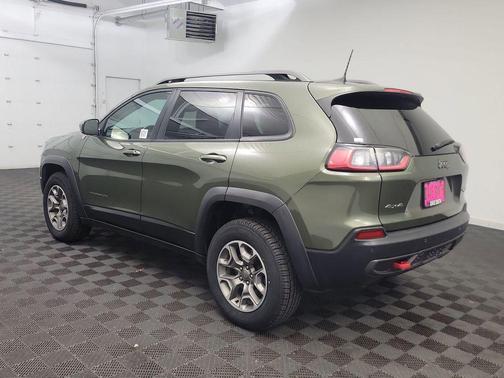 2020 Jeep Cherokee Trailhawk