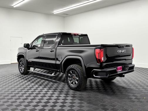 Onyx Black 2025 GMC Sierra 1500 AT4X