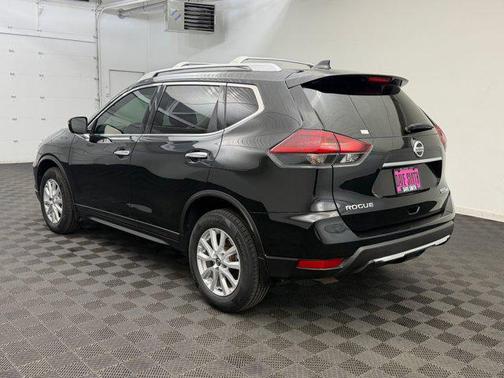 Magnetic Black Pearl 2020 Nissan Rogue S