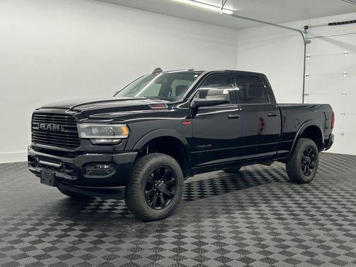 2020 RAM 2500 Laramie Crew Cab 4X4 6'4' Box