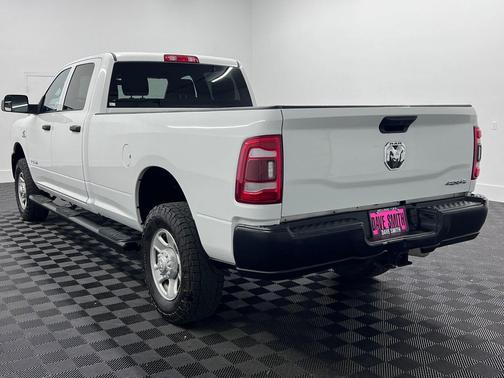 Bright White Clearcoat 2021 RAM 3500 Tradesman Crew Cab 4x4 8' Box
