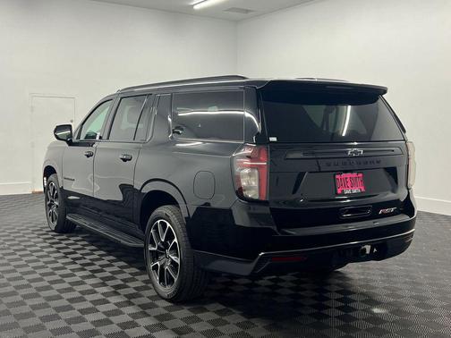 2021 Chevrolet Suburban RST