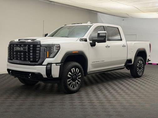 White Frost Tricoat 2024 GMC Sierra 2500 Denali Ultimate