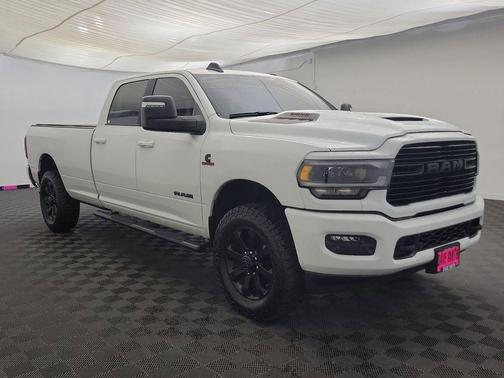 2024 RAM 3500 Laramie Crew Cab 4x4 8' Box