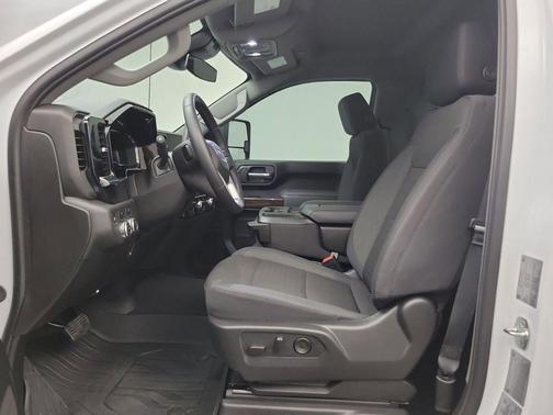 2025 GMC Sierra 3500 SLE