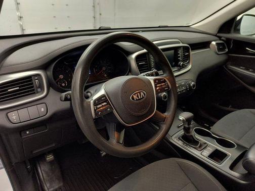 Snow White Pearl 2020 Kia Sorento LX