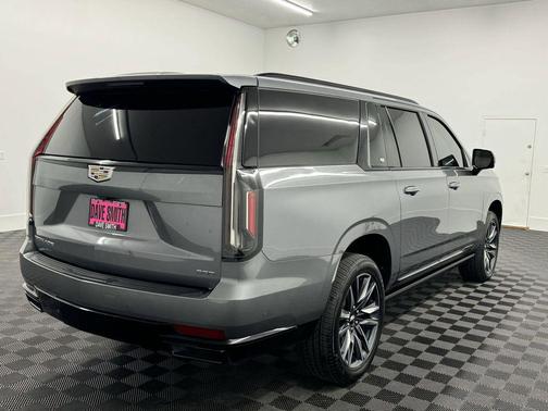 2021 Cadillac Escalade ESV Sport Platinum