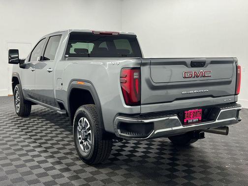 2026 GMC Sierra 3500 SLT