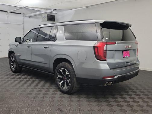 2025 GMC Yukon XL 4WD AT4