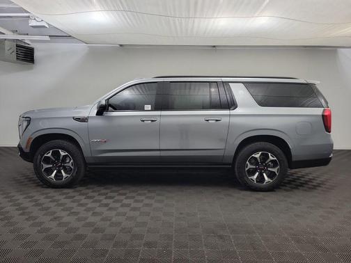 2025 GMC Yukon XL 4WD AT4