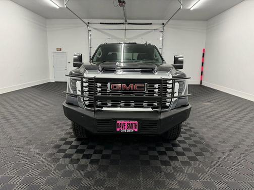 2024 GMC Sierra 2500 Denali