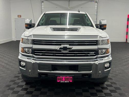 Summit White 2018 Chevrolet Silverado 2500 LTZ