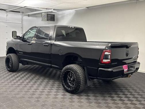 2020 RAM 2500 Big Horn Crew Cab 4X4 6'4' Box