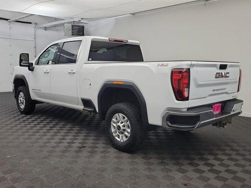 2022 GMC Sierra 2500 SLE