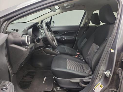 2023 Nissan Versa 1.6 S