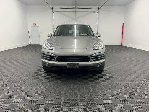 2014 Porsche Cayenne Cayenne