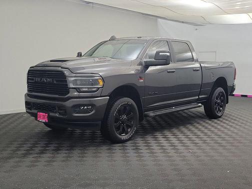 2023 RAM 2500 Laramie Crew Cab 4x4 6'4' Box