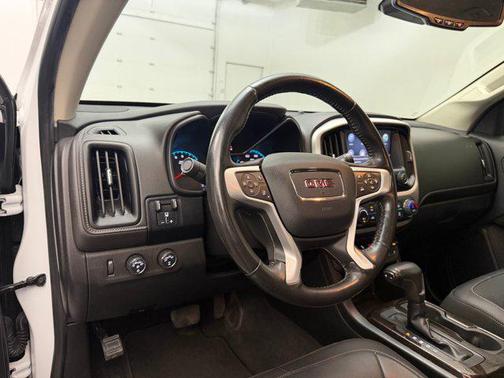 Summit White 2020 GMC Canyon SLT