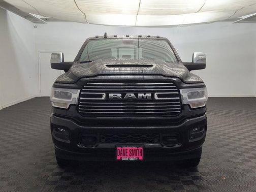 2023 RAM 2500 Laramie Crew Cab 4x4 6'4' Box