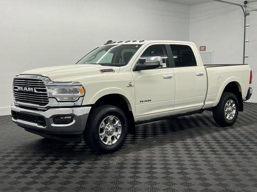 2022 RAM 2500 Laramie Crew Cab 4x4 6'4' Box