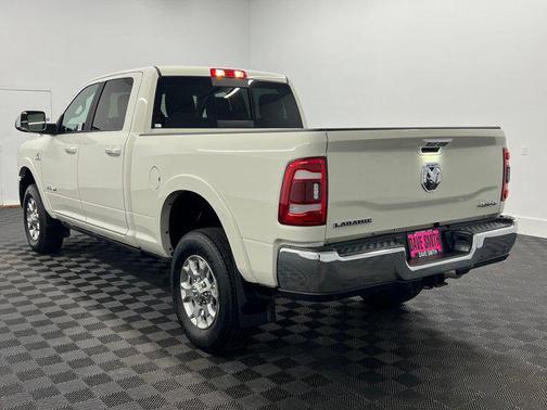 2022 RAM 2500 Laramie Crew Cab 4x4 6'4' Box