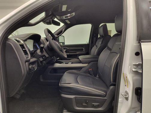 2025 RAM 2500 Laramie Crew Cab 4x4 6'4' Box