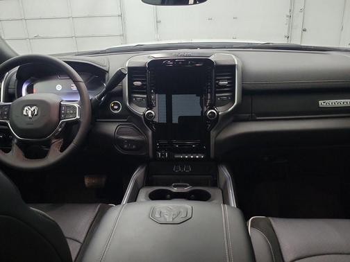 2025 RAM 2500 Laramie Crew Cab 4x4 6'4' Box