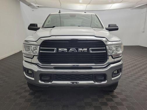 2019 RAM 2500 Big Horn Crew Cab 4x4 6'4' Box