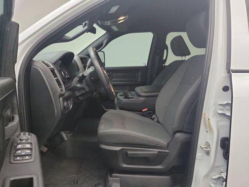 2024 RAM 3500 Tradesman Crew Cab 4x4 6'4' Box