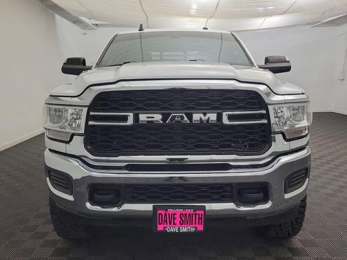 2021 RAM 2500 Tradesman Crew Cab 4x4 6'4' Box