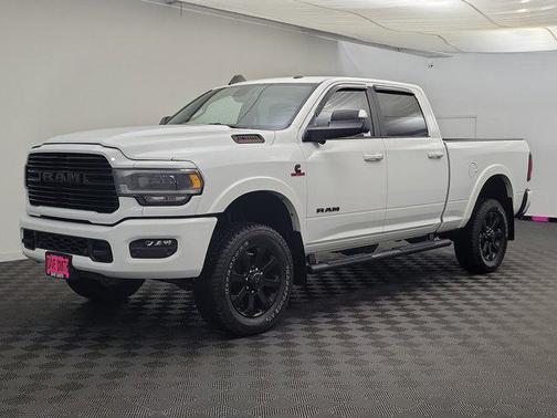 2022 RAM 2500 Laramie Crew Cab 4x4 6'4' Box