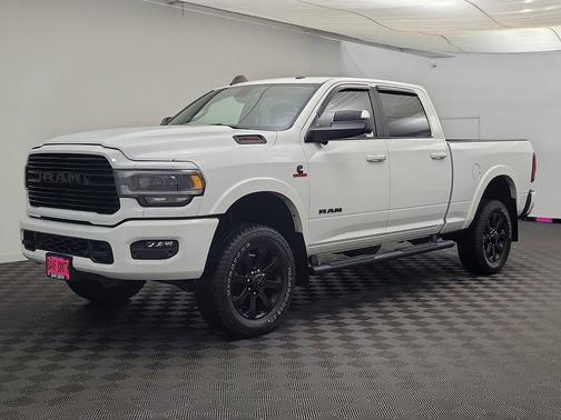 2022 RAM 2500 Laramie Crew Cab 4x4 6'4' Box