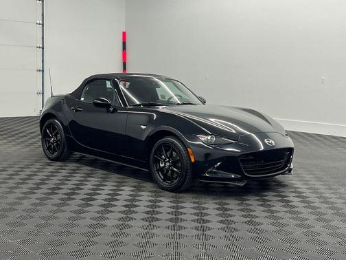 2020 Mazda MX-5 Miata Sport