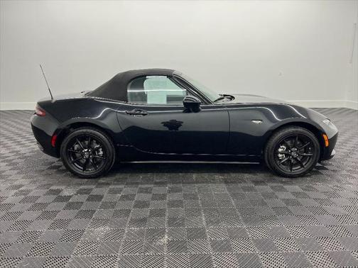 2020 Mazda MX-5 Miata Sport