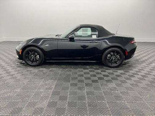 2020 Mazda MX-5 Miata Sport