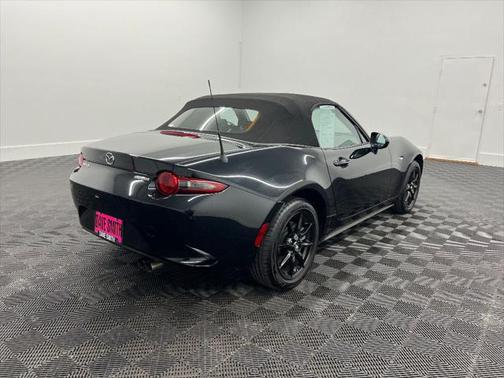 2020 Mazda MX-5 Miata Sport