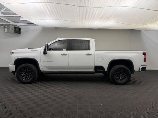 Summit White 2023 Chevrolet Silverado 3500 High Country