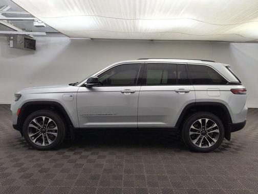 2022 Jeep Grand Cherokee 4xe Base