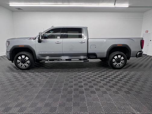 Sterling Metallic 2024 GMC Sierra 3500 Denali