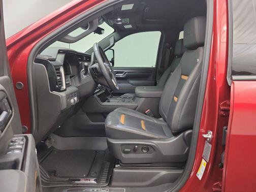 2025 GMC Sierra 2500 AT4
