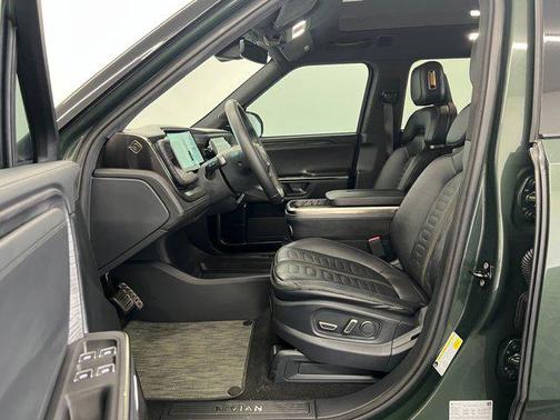 2022 Rivian R1T Adventure