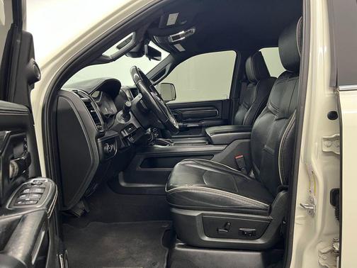 2022 RAM 2500 Limited Mega Cab 4x4 6'4' Box