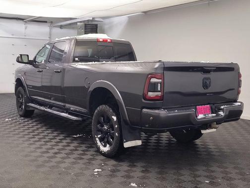 2022 RAM 3500 Limited Crew Cab 4x4 8' Box