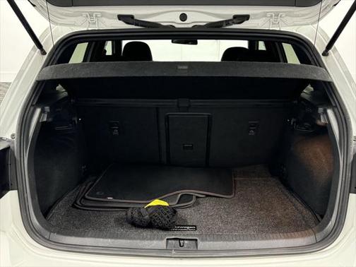2017 Volkswagen Golf GTI 2.0T S 4-Door
