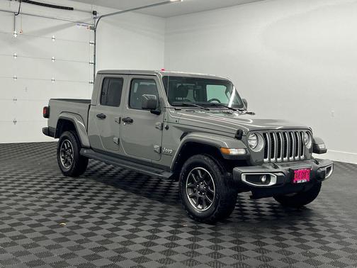 2022 Jeep Gladiator Overland