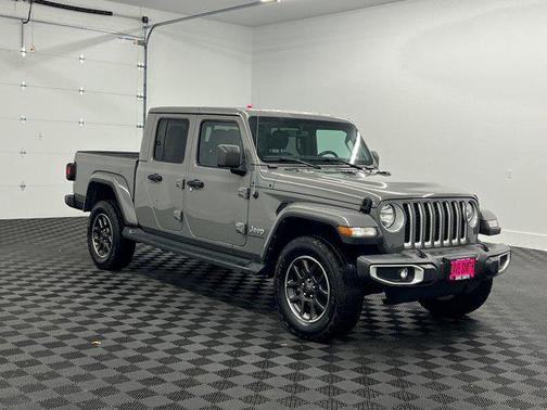 2022 Jeep Gladiator Overland