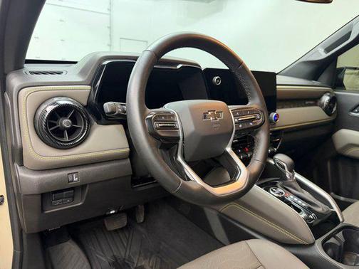 Sand Dune Metallic 2024 Chevrolet Colorado ZR2